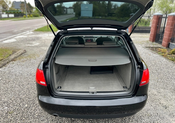 Audi A4 cena 16800 przebieg: 237114, rok produkcji 2004 z Tarnowskie Góry małe 172